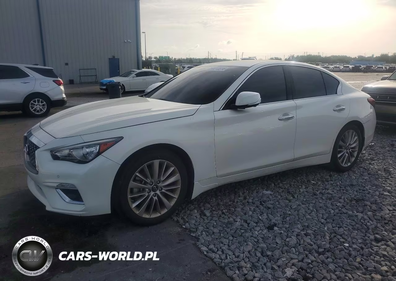 2021 Infiniti Q50 Luxe – zdjęcie 1 z 12