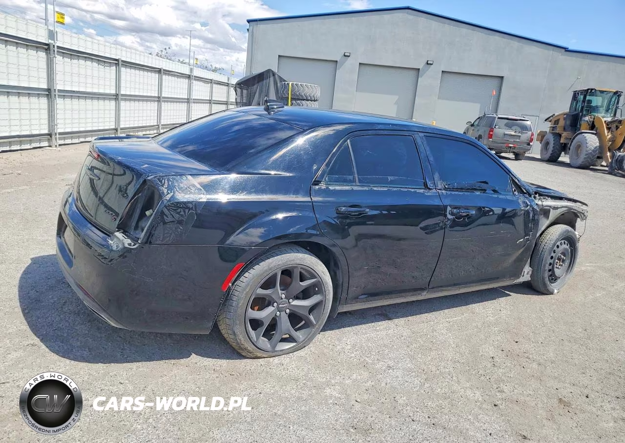 2021 Chrysler 300 S VIN:2C3CCABG4MH532975 - 3