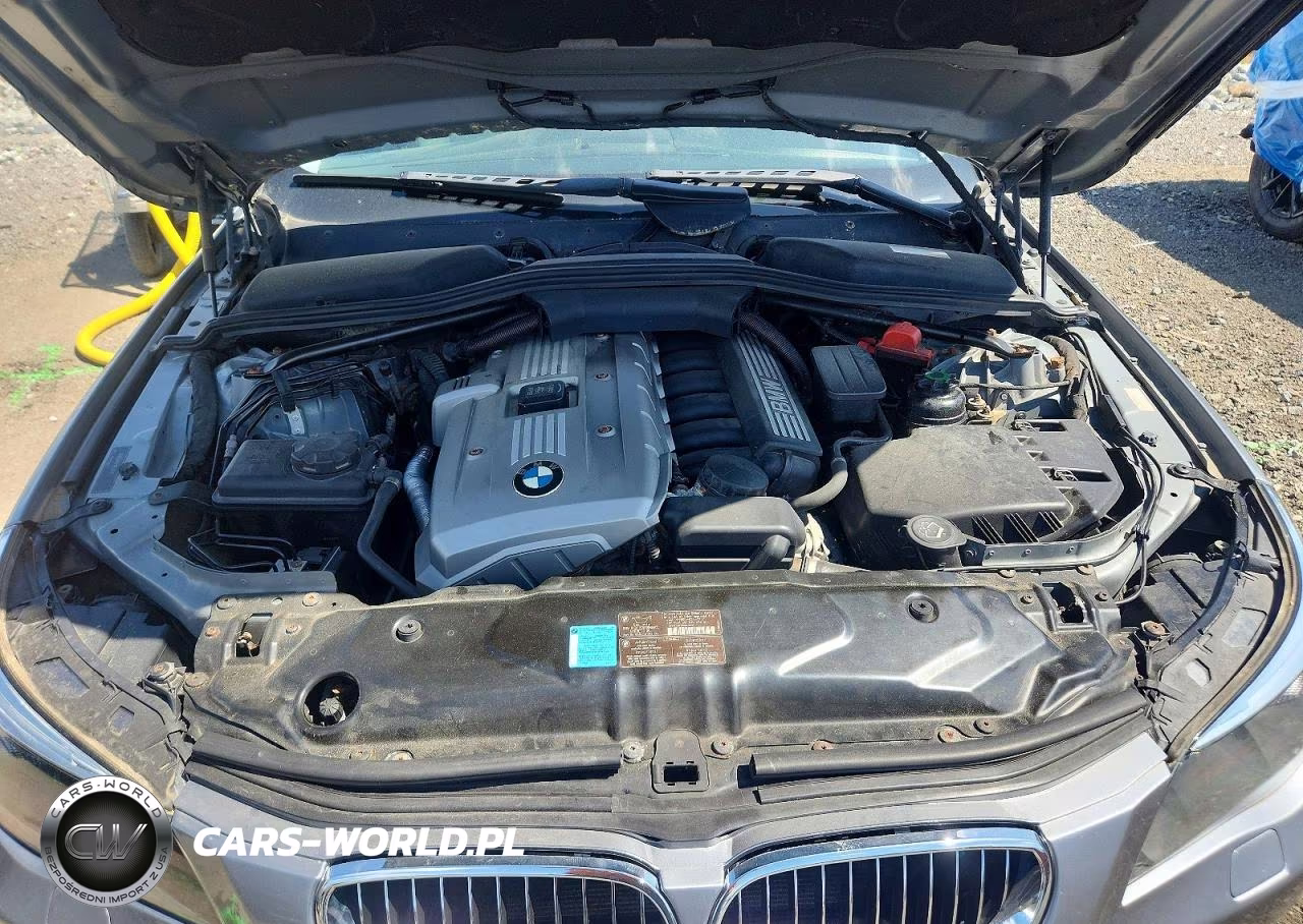 2007 BMW 525 Xi VIN:WBANF33567CW71398 - 11