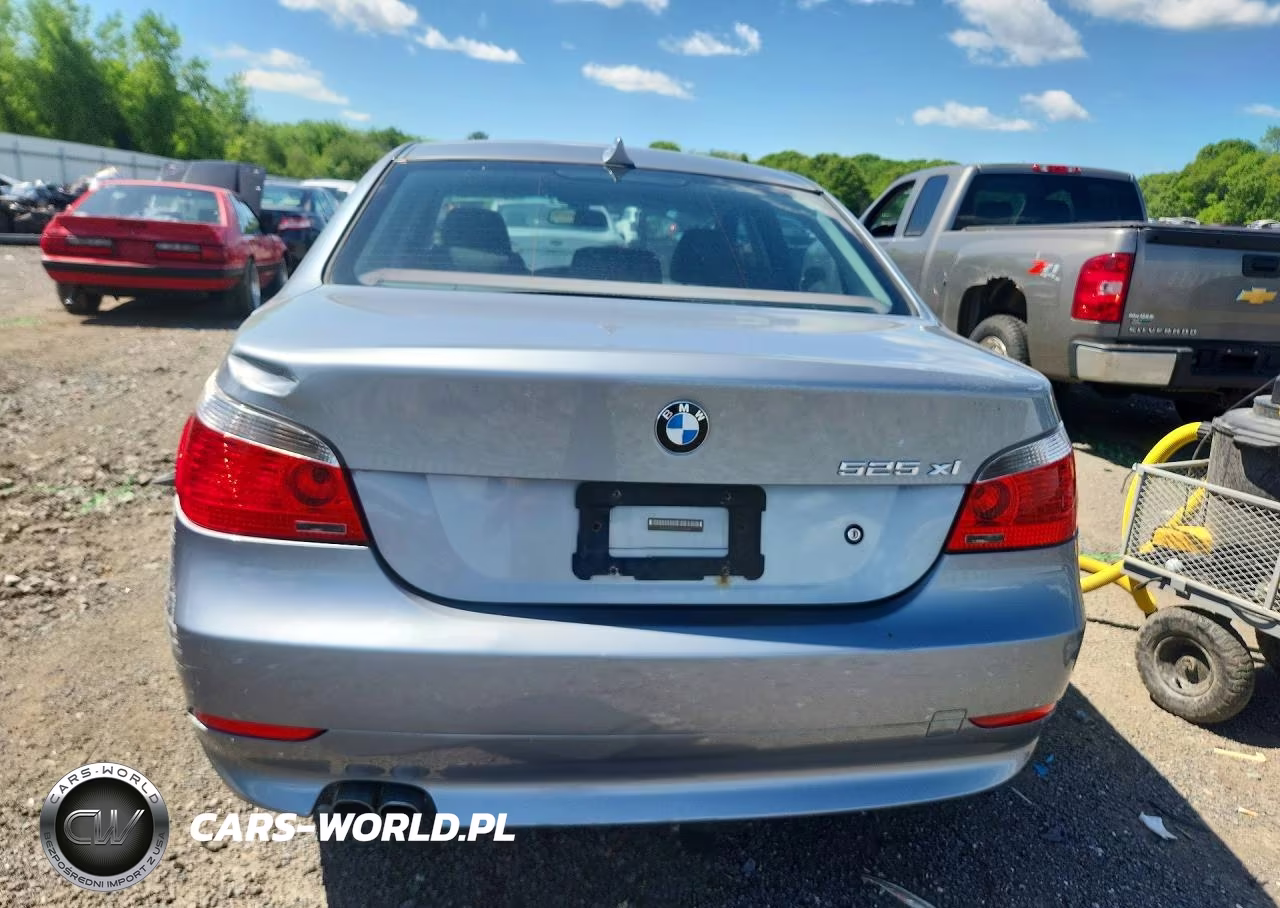 2007 BMW 525 Xi VIN:WBANF33567CW71398 - 6
