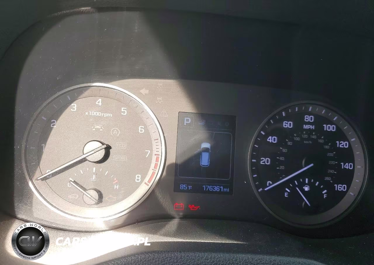 2018 Hyundai Tucson Sel VIN:KM8J33A49JU704024 - 9