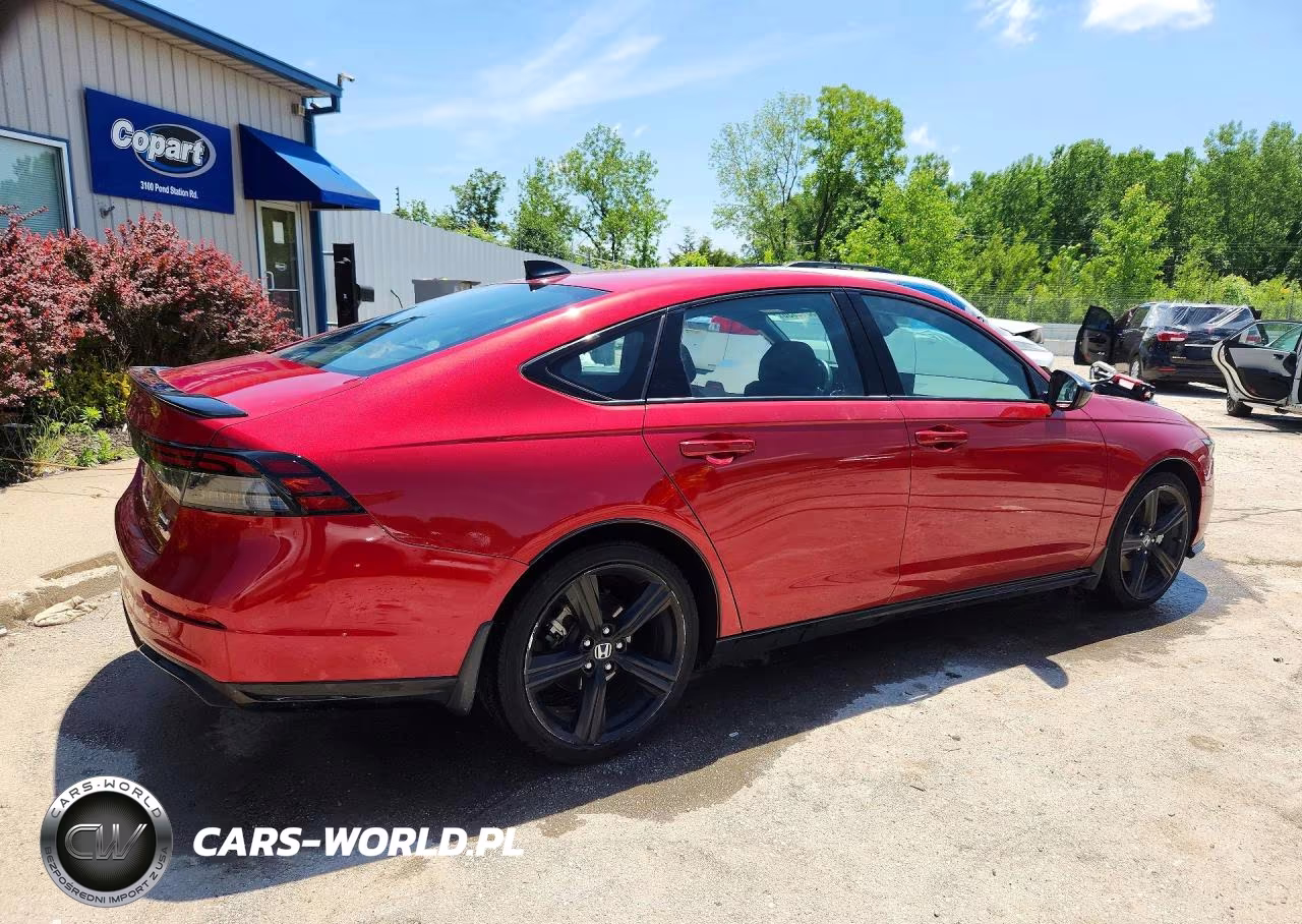 2023 Honda Accord Hybrid Sport-L VIN:1HGCY2F77PA070042 - 3