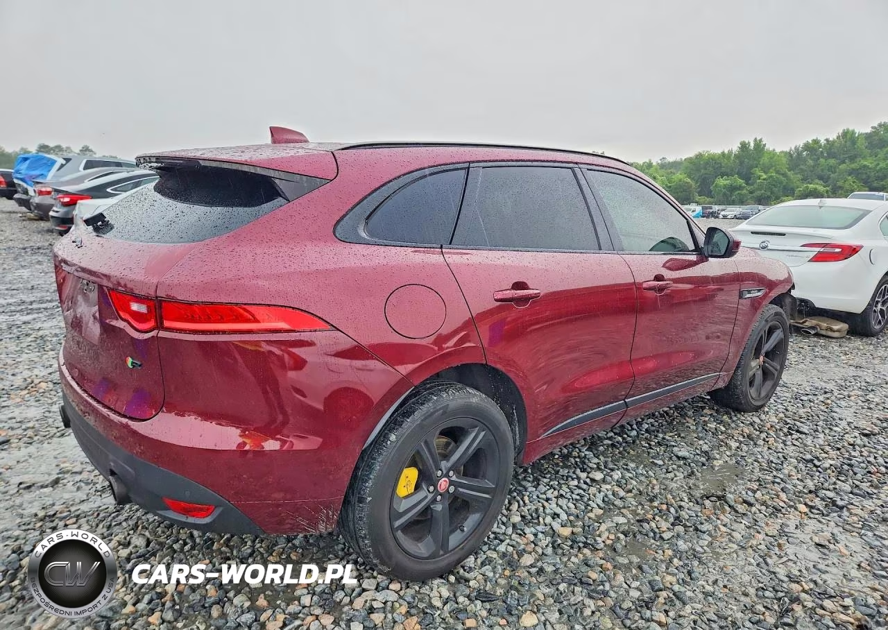 2017 Jaguar F-Pace R - Sport VIN:SADCL2BV3HA495622 - 3