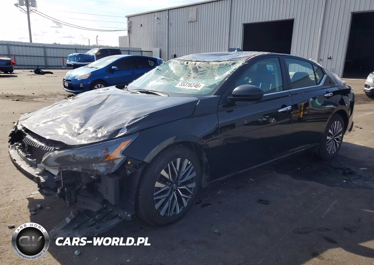 2025 Nissan Altima Sv