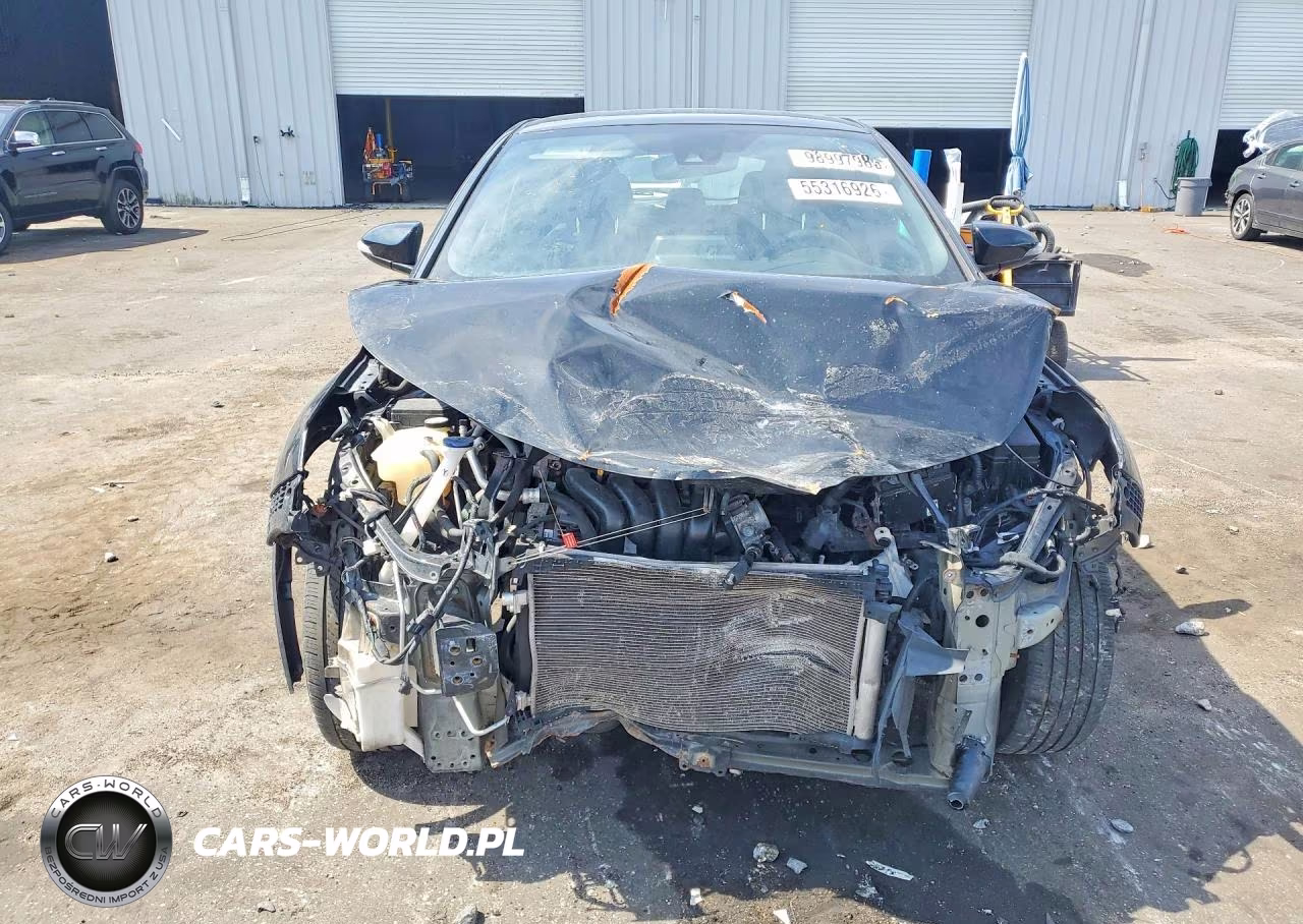 2019 Toyota C-Hr Xle VIN:NMTKHMBX4KR076404 - 5