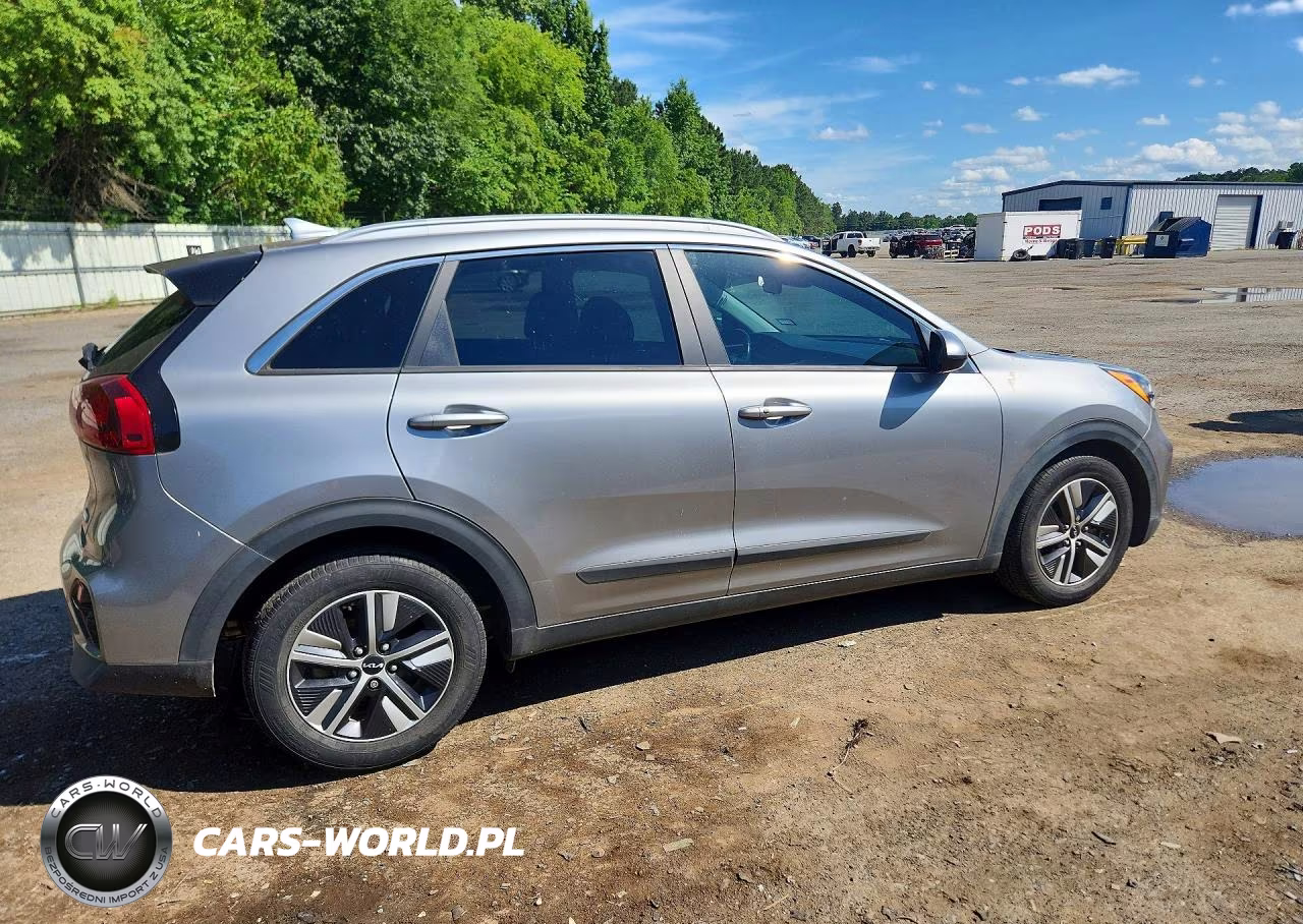 2022 Kia Niro Lxs Special Edition VIN:KNDCB3LC1N5546301 - 3