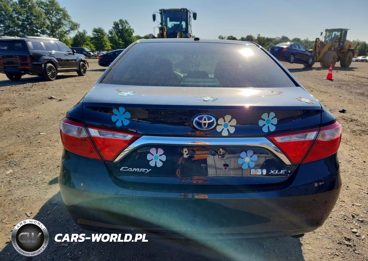2015 Toyota Camry Hybrid VIN:4T1BD1FK6FU156648 - 6