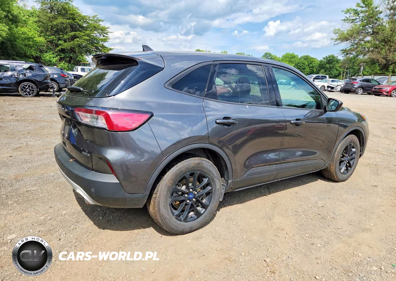 2020 Ford Escape Se Sport VIN:1FMCU9BZ8LUB72707 - 3