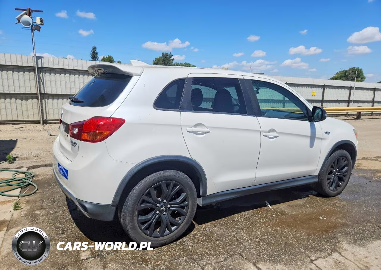 2017 Mitsubishi Outlander Sport Es-Se VIN:JA4AP3AU7HZ069630 - 3
