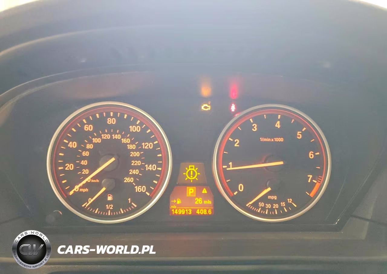 BMW 528XI VIN:WBANV13548CZ54021 - 9