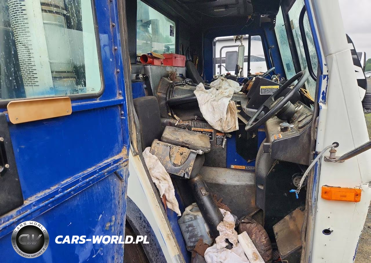 2016 Mack Leu600 Refuse Truck VIN:1M2AU14C3GM002827 - 5