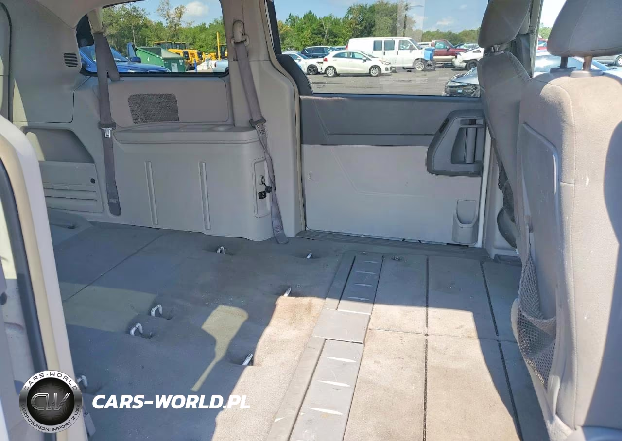 2010 Dodge Grand Caravan Sxt VIN:2D4RN5D1XAR273238 - 10