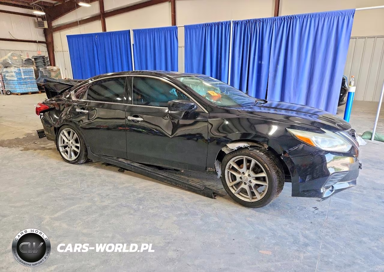 2017 Nissan Altima 2.5 S VIN:1N4AL3AP1HN353490 - 4