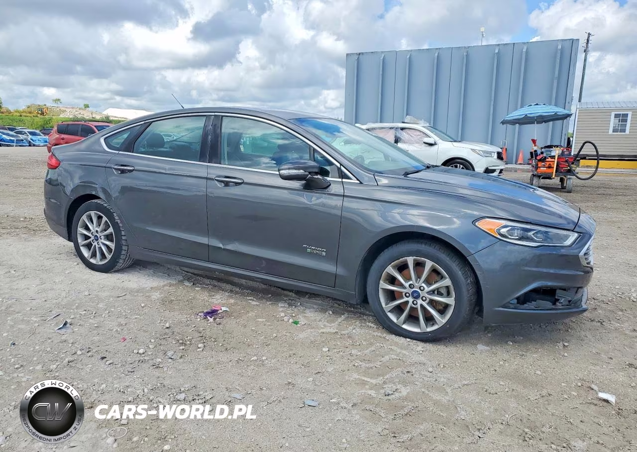 2018 Ford Fusion Se Phev VIN:3FA6P0PU1JR130262 - 4