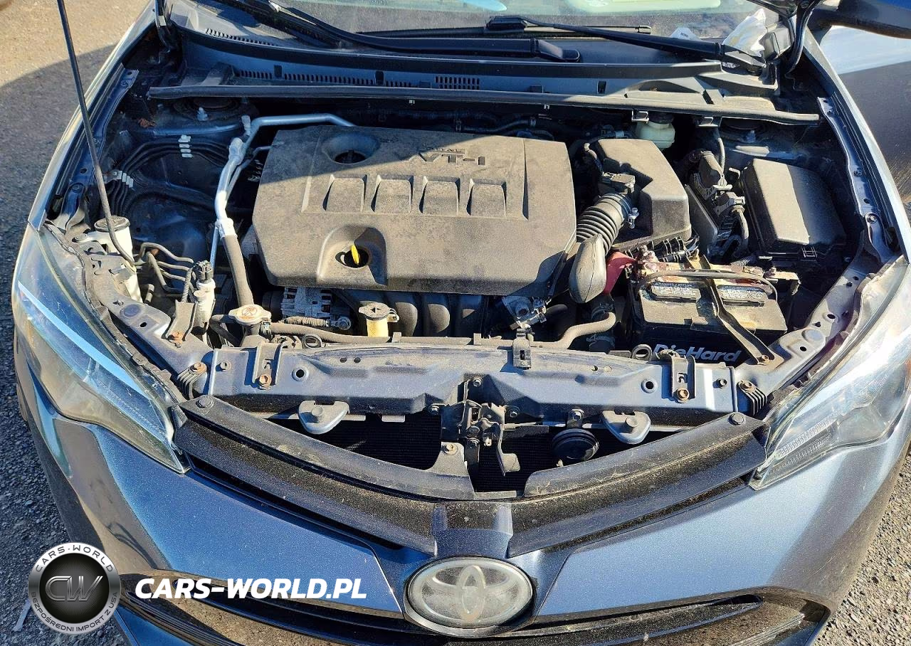 2018 Toyota Corolla Le VIN:2T1BURHE9JC996651 - 11