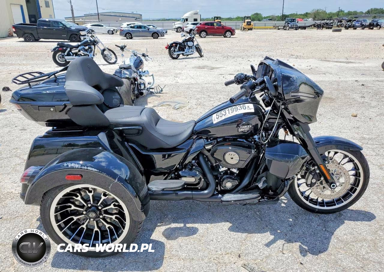 2026 Harley Davidson Flhlt