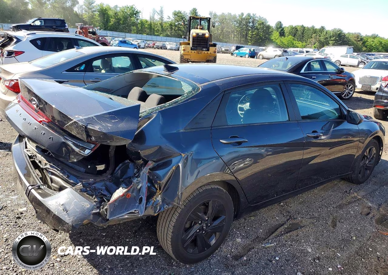 2021 Hyundai Elantra Sel VIN:5NPLS4AG9MH005071 - 3