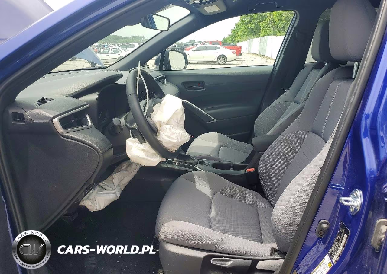 2025 Toyota Corolla Cross Hybrid Se VIN:7MUFBABGXSV076772 - 7