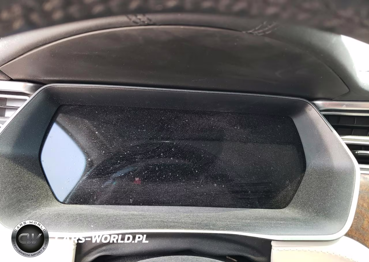 2018 Tesla Model X VIN:5YJXCDE47JF085866 - 9