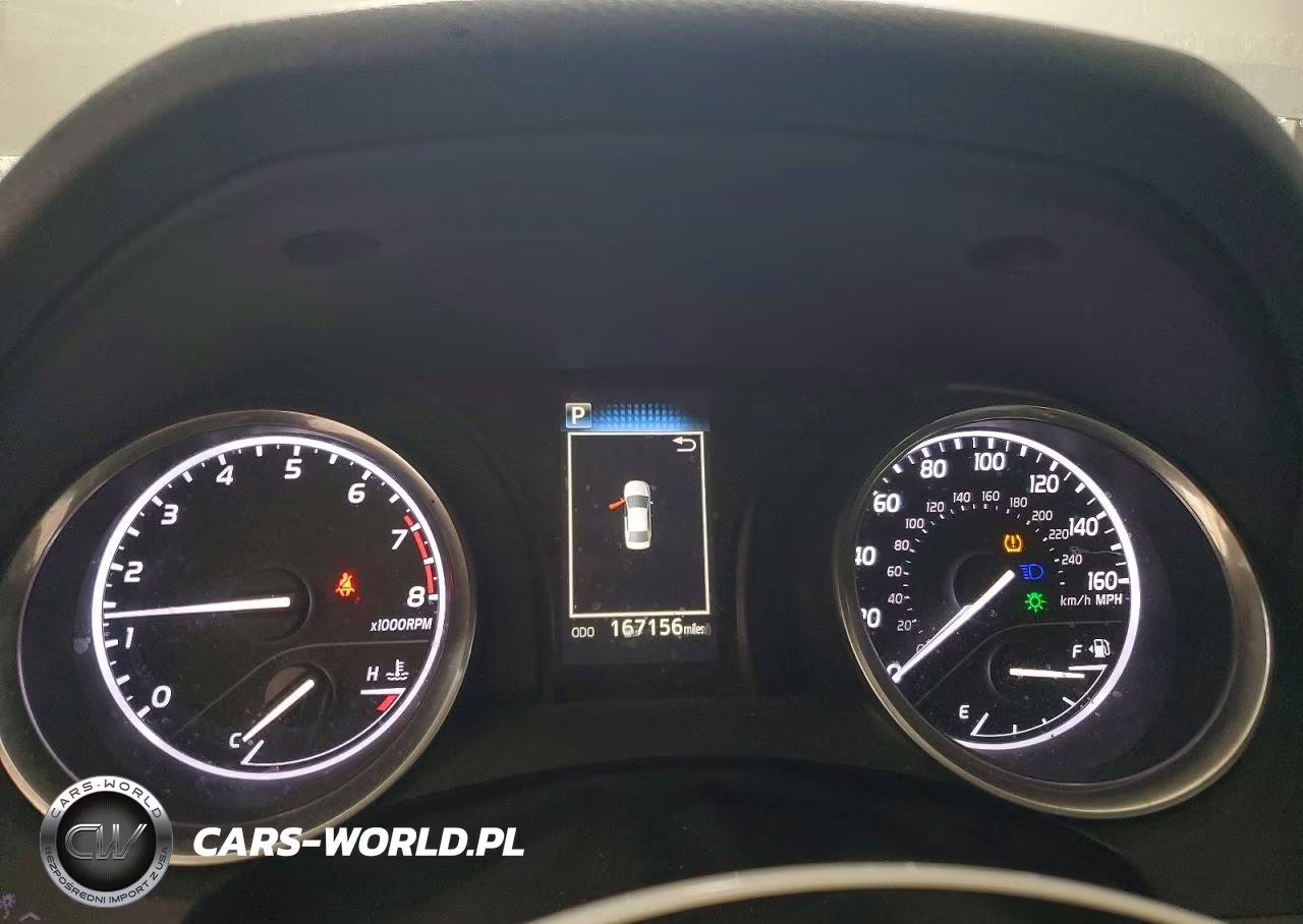 2018 Toyota Camry L VIN:4T1B11HK9JU549056 - 9