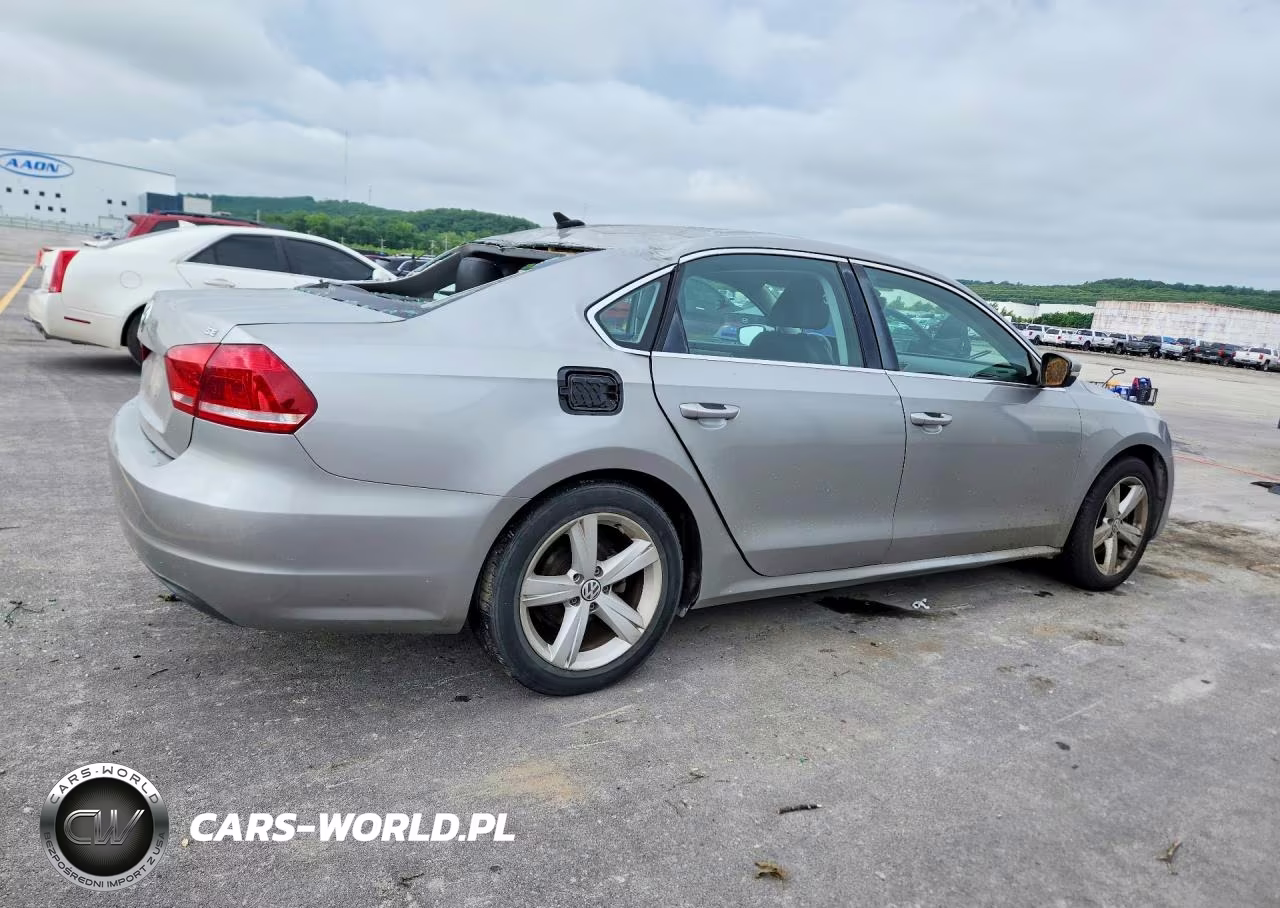 2014 Volkswagen Passat Se VIN:1VWBP7A38EC003060 - 3