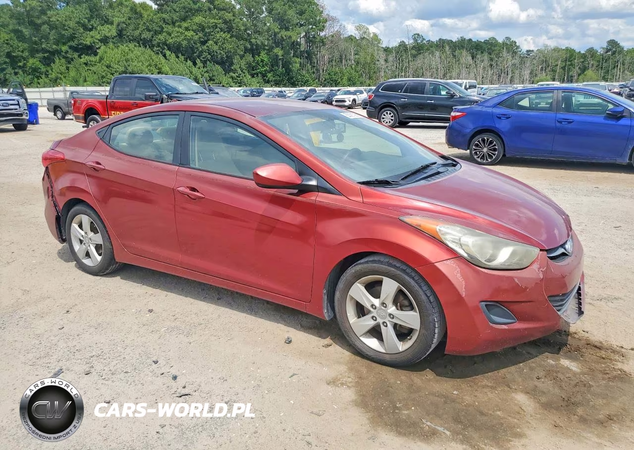 2013 Hyundai Elantra Gls VIN:5NPDH4AEXDH318471 - 4