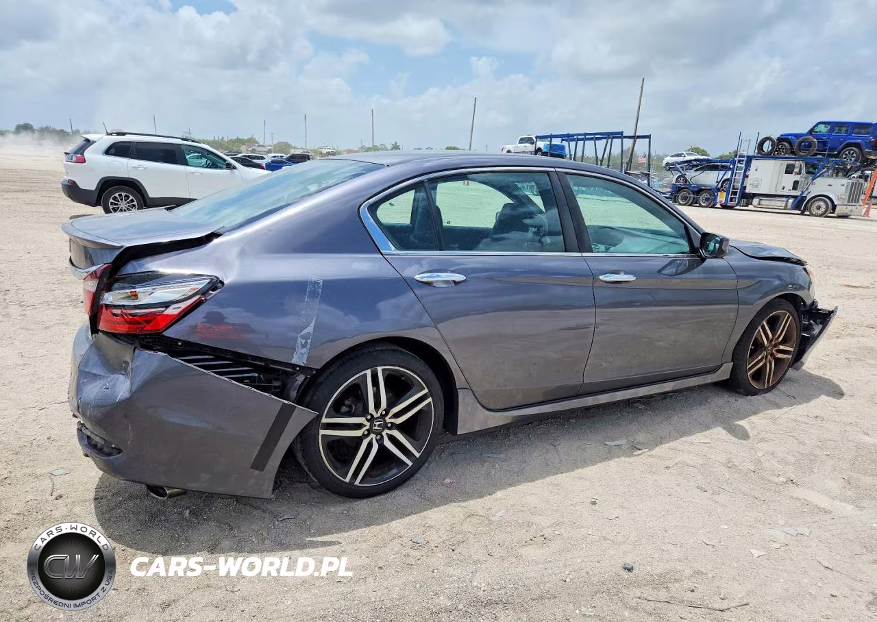 2017 Honda Accord Sport VIN:1HGCR2F50HA307659 - 3