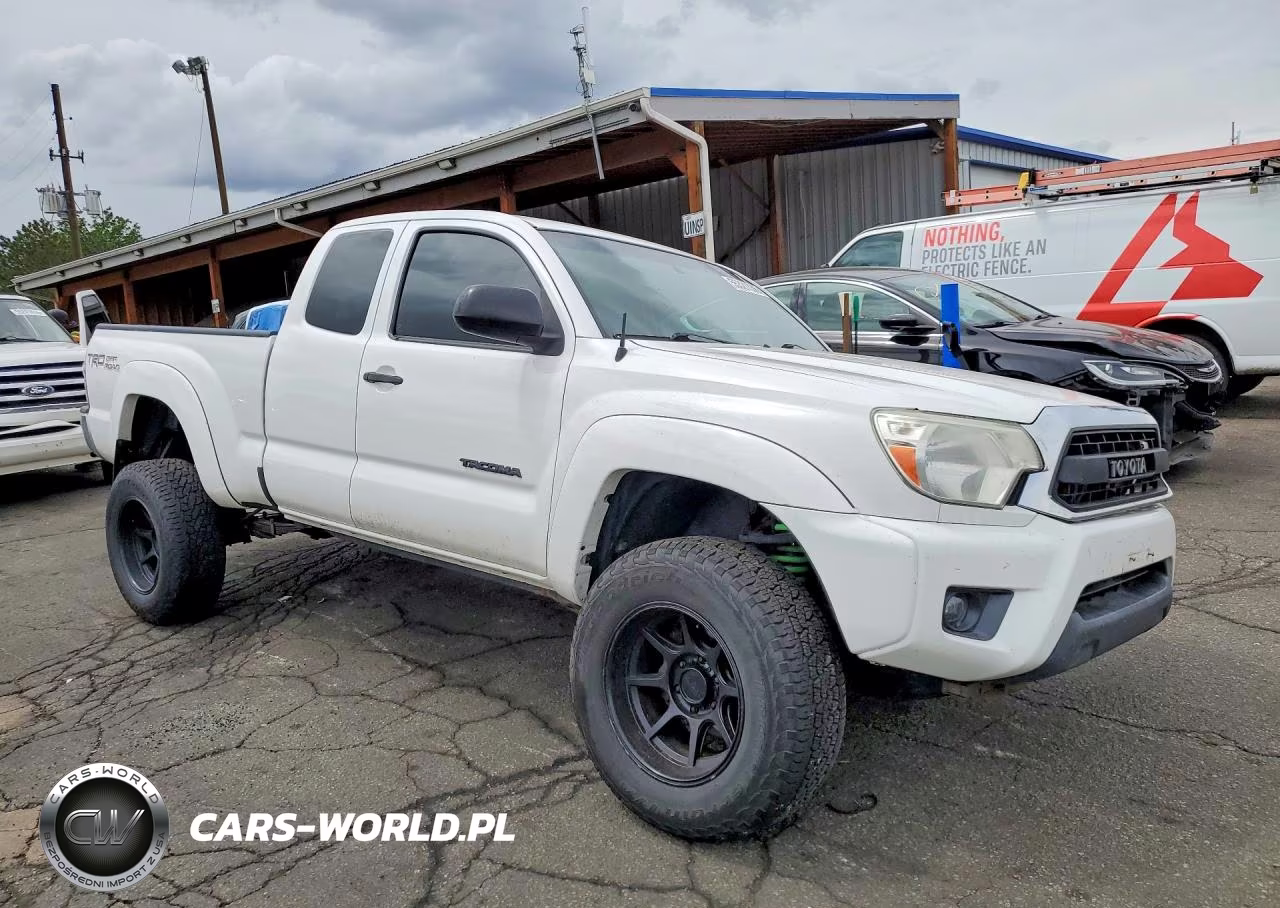 2014 Toyota Tacoma V6 VIN:5TFUU4EN8EX104848 - 4