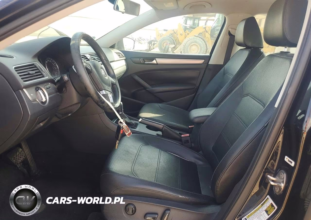 2015 Volkswagen Passat S VIN:1VWAT7A36FC060530 - 7