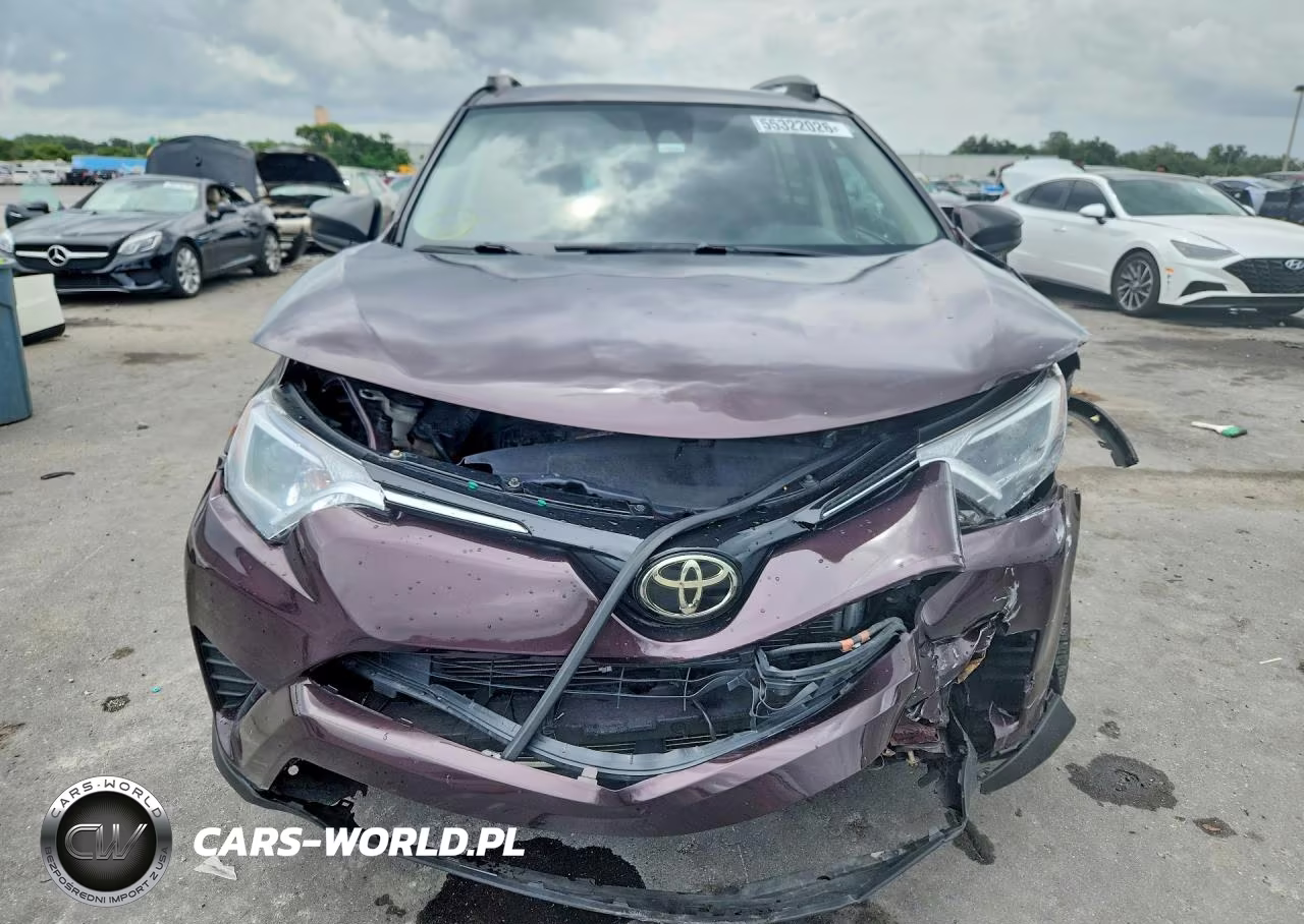 2018 Toyota Rav4 Le VIN:2T3ZFREV6JW516407 - 5