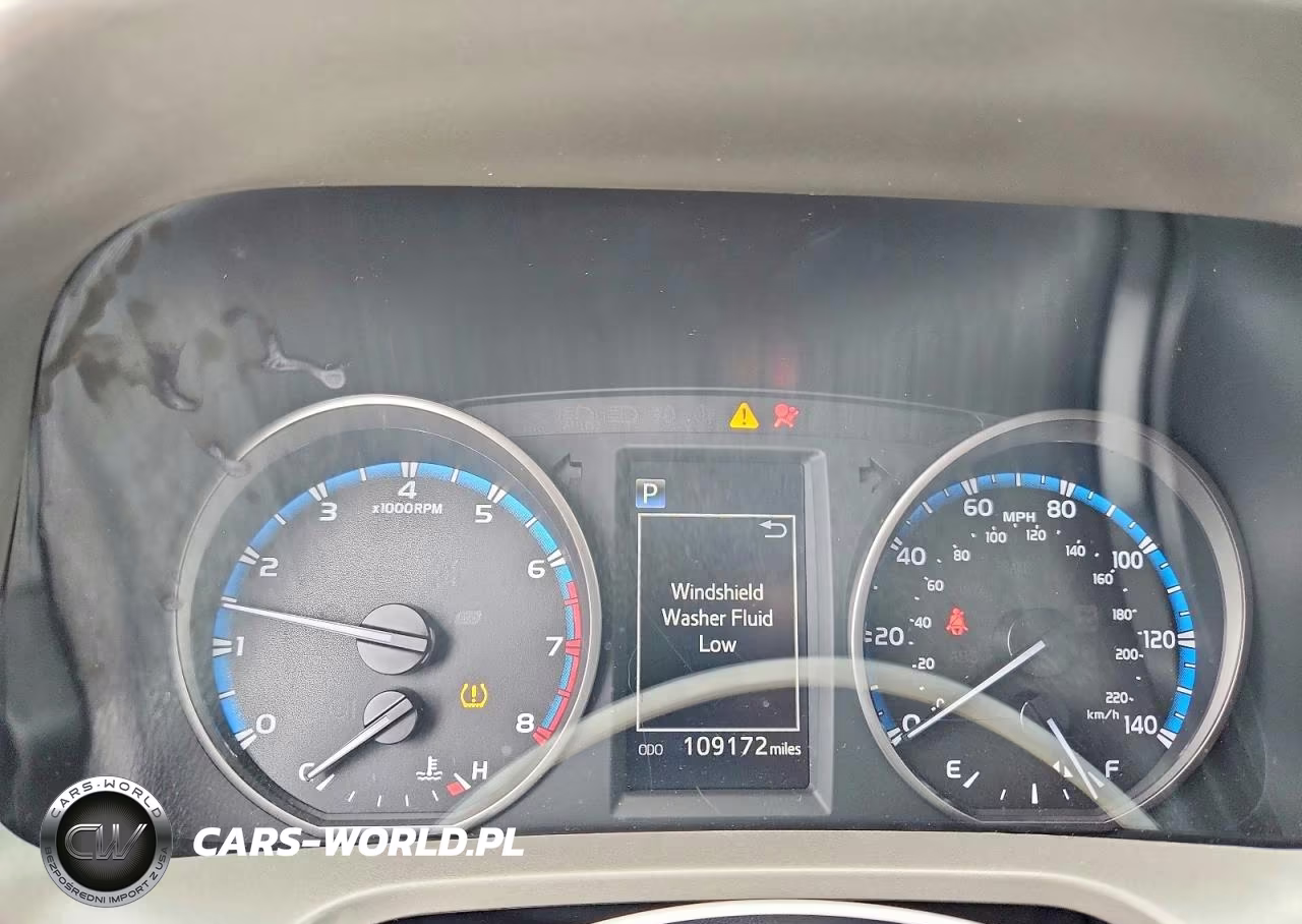 2018 Toyota Rav4 Le VIN:2T3ZFREV6JW516407 - 9