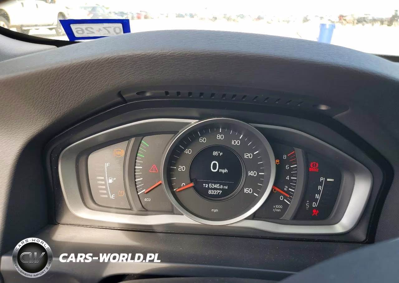 2018 Volvo S60 Dynamic VIN:YV140MTL1J2455129 - 9