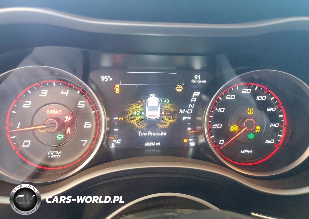2018 Dodge Charger R VIN:2C3CDXCT2JH205952 - 9