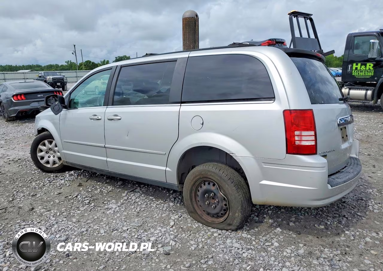 2010 Chrysler Town & Country Lx VIN:2A4RR4DE4AR155565 - 2