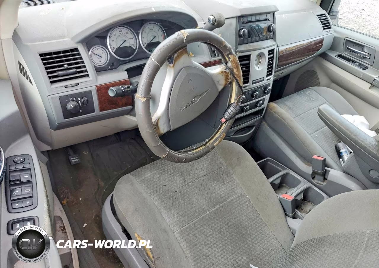 2010 Chrysler Town & Country Lx VIN:2A4RR4DE4AR155565 - 8