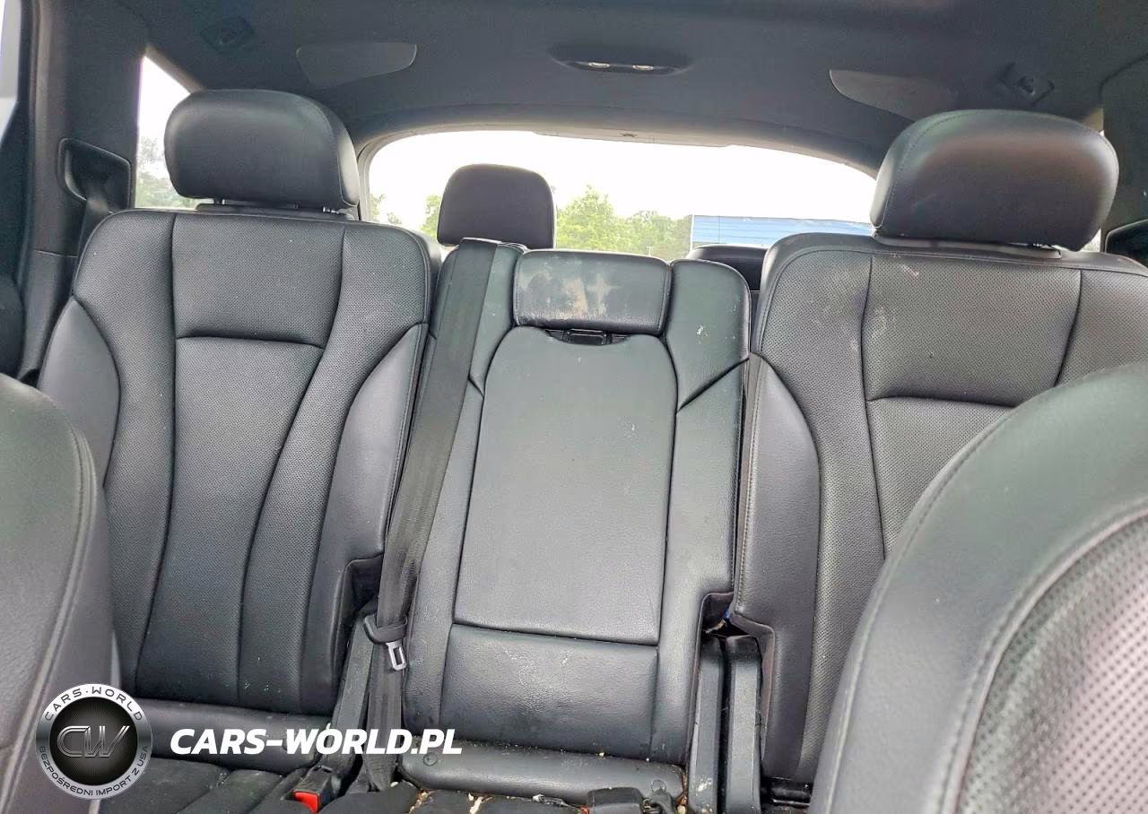 2017 Audi Q7 Premium Plus VIN:WA1LAAF7XHD034787 - 10