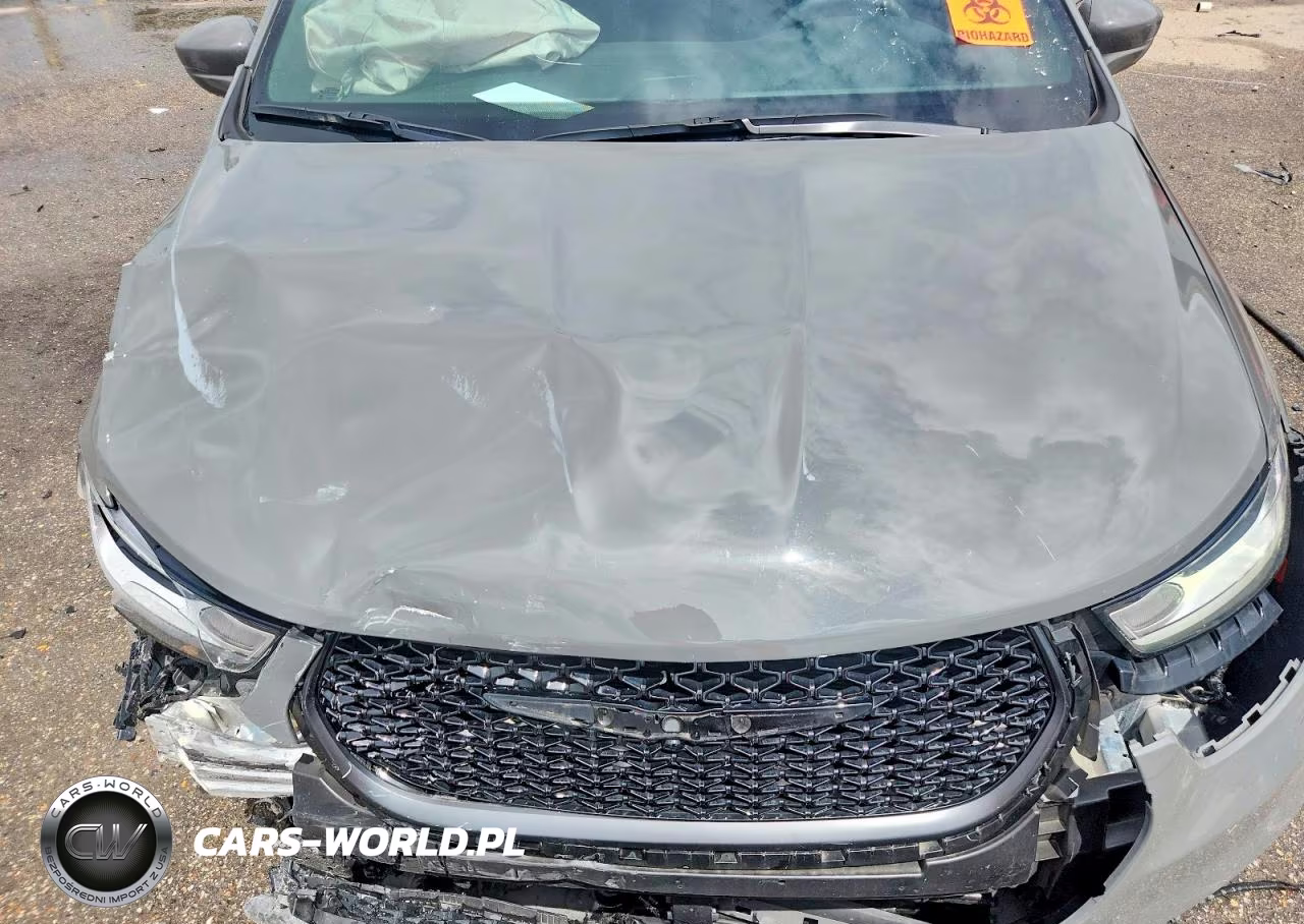 2022 Chrysler Pacifica Touring L VIN:2C4RC1BG5NR118248 - 12
