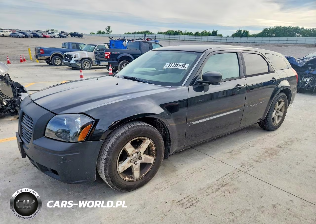 2005 Dodge Magnum Se