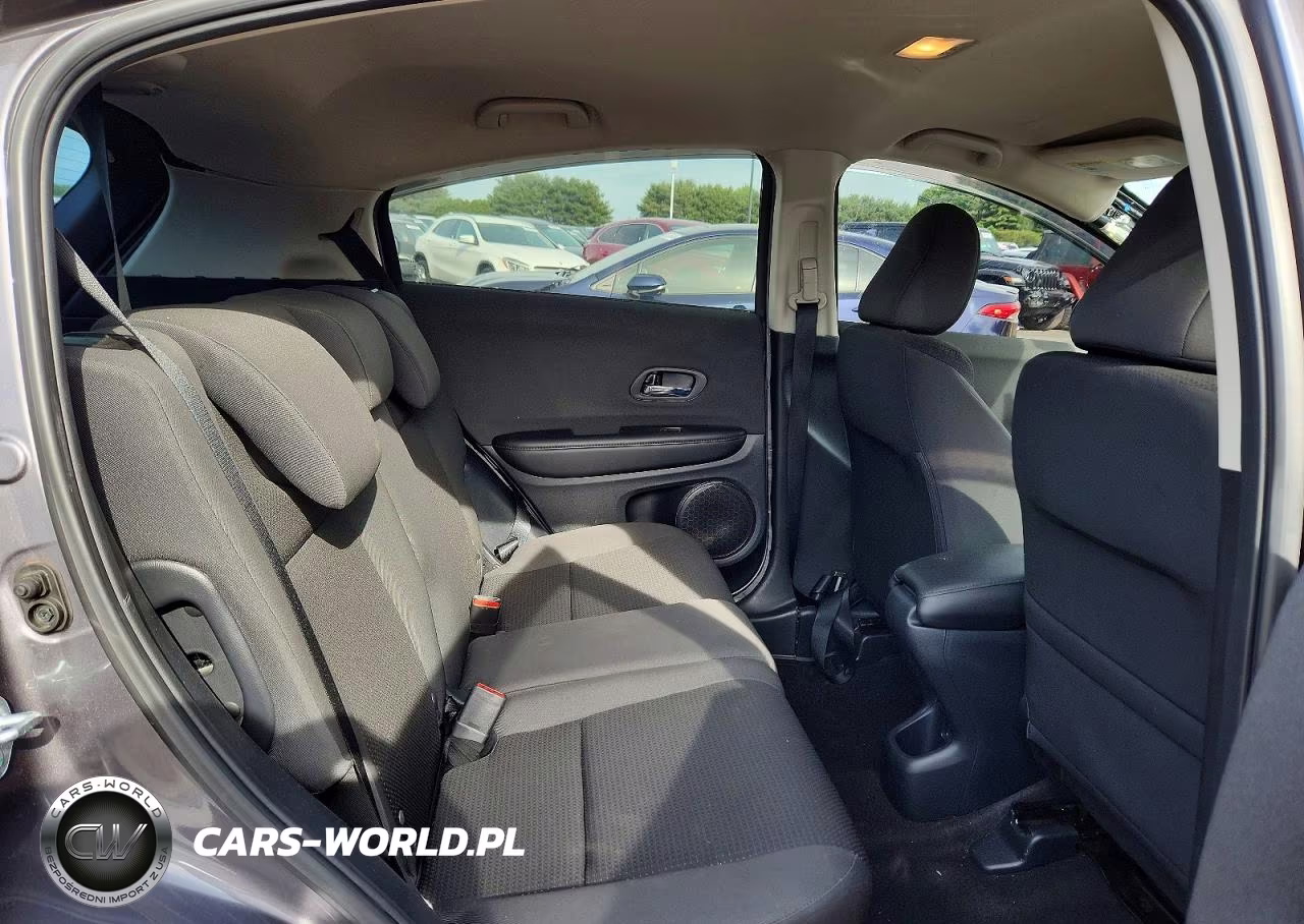 2021 Honda Hr-V Lx VIN:3CZRU6H39MM755254 - 10