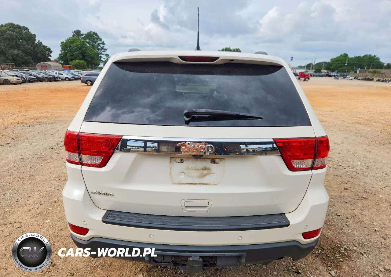 2011 Jeep Grand Cherokee Laredo VIN:1J4RS4GG0BC518231 - 6