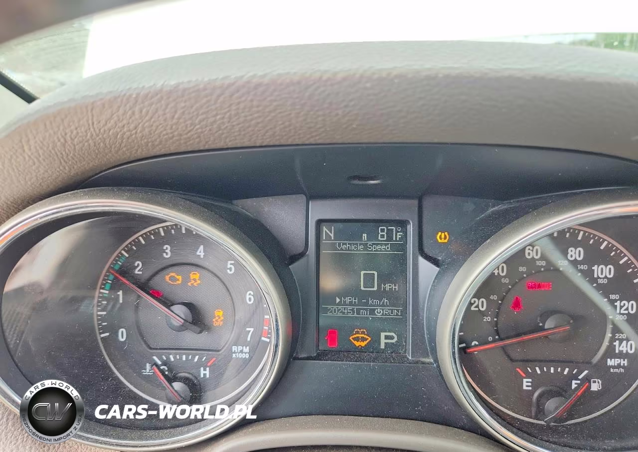 2011 Jeep Grand Cherokee Laredo VIN:1J4RS4GG0BC518231 - 9