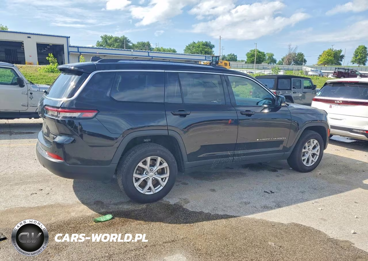 2023 Jeep Grand Cherokee L Limited VIN:1C4RJKBGXP8824822 - 3