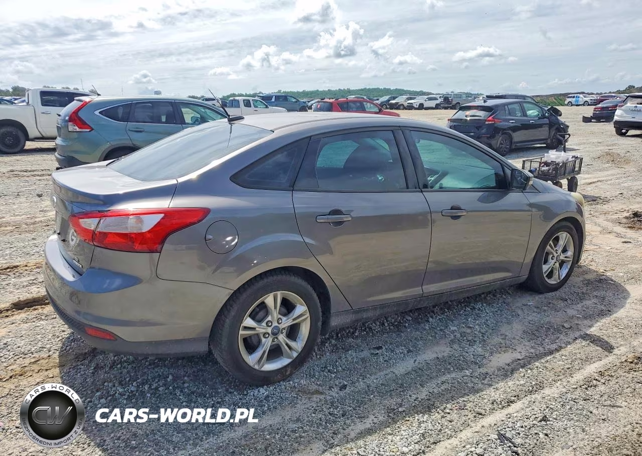 2014 Ford Focus Se VIN:1FADP3F29EL236200 - 3
