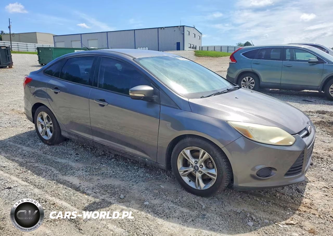 2014 Ford Focus Se VIN:1FADP3F29EL236200 - 4