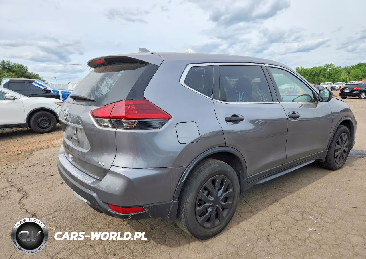 2019 Nissan Rogue S VIN:5N1AT2MV1KC828388 - 3