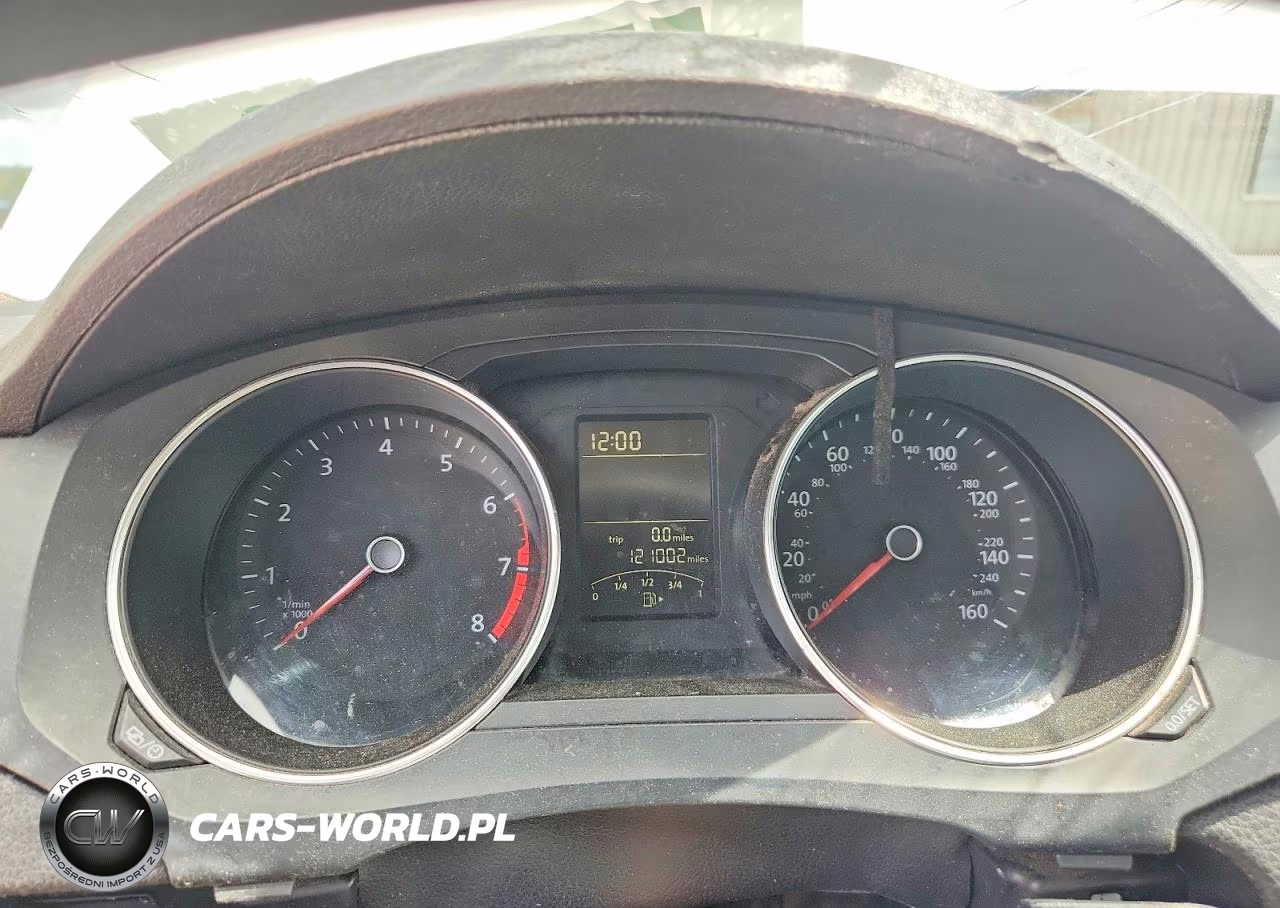 2018 Volkswagen Jetta S VIN:3VW2B7AJ6JM248011 - 9