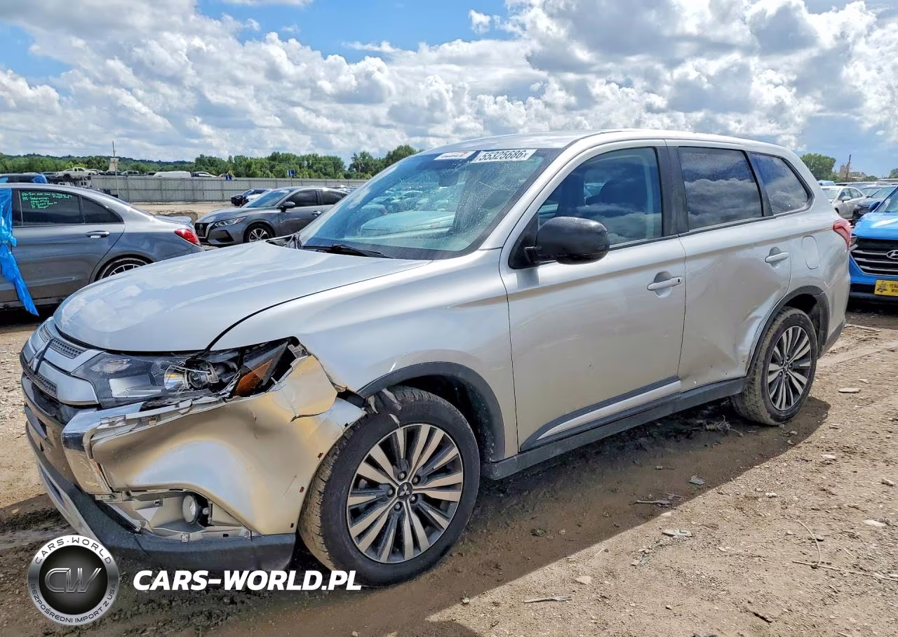 2020 Mitsubishi Outlander Es – zdjęcie 1 z 12