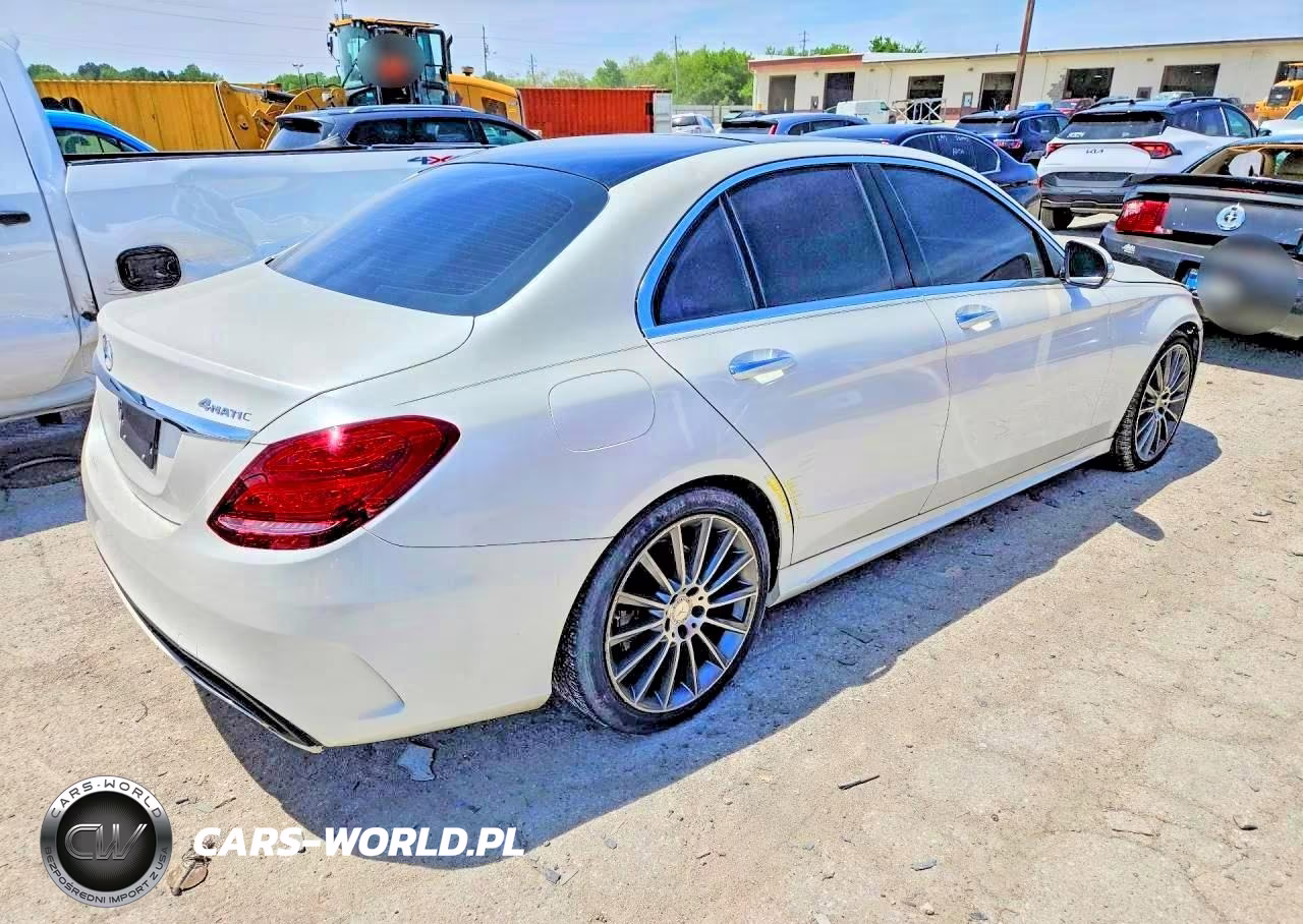 2015 Mercedes-Benz C 400 4Matic VIN:55SWF6GB1FU030555 - 3