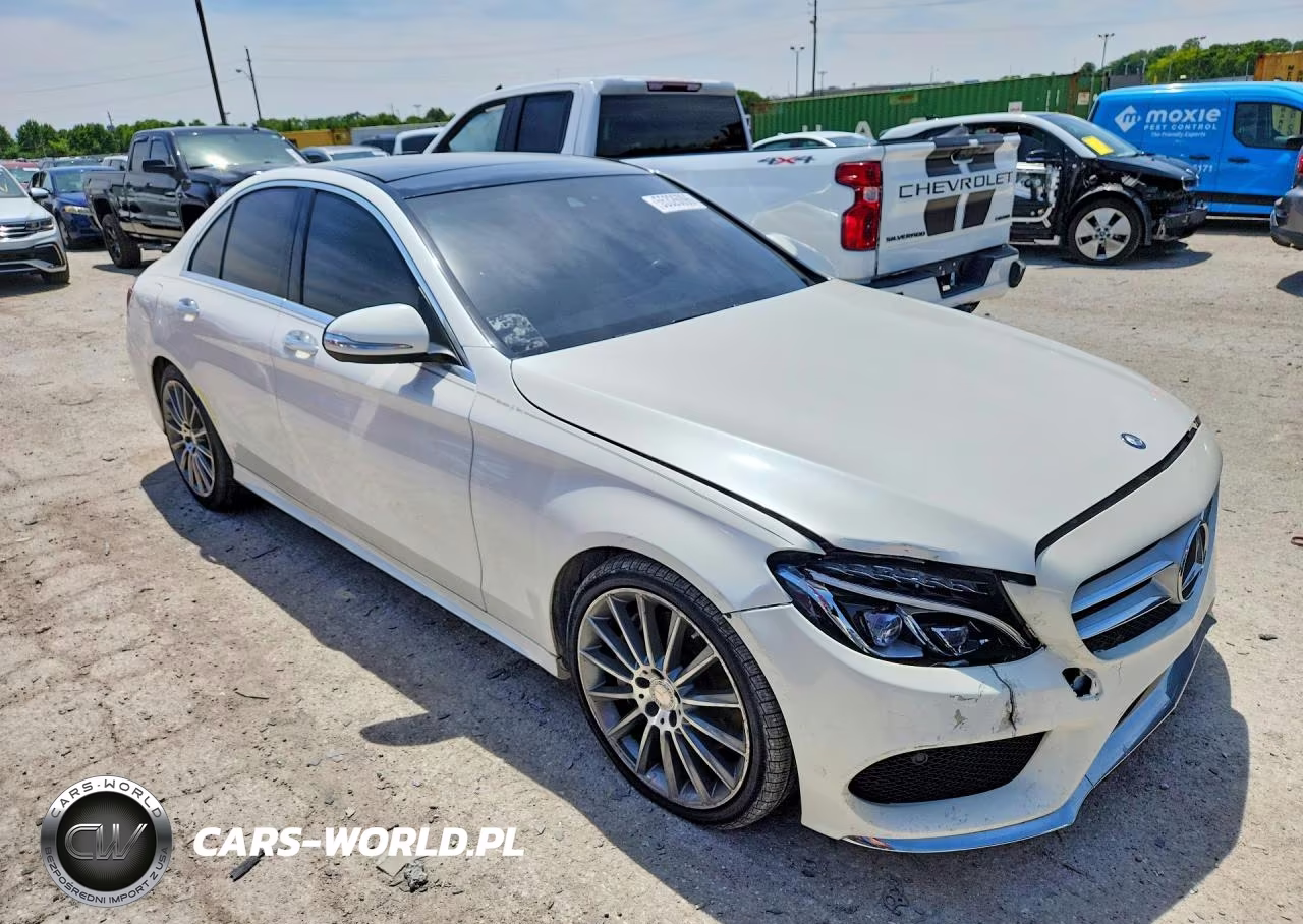 2015 Mercedes-Benz C 400 4Matic VIN:55SWF6GB1FU030555 - 4