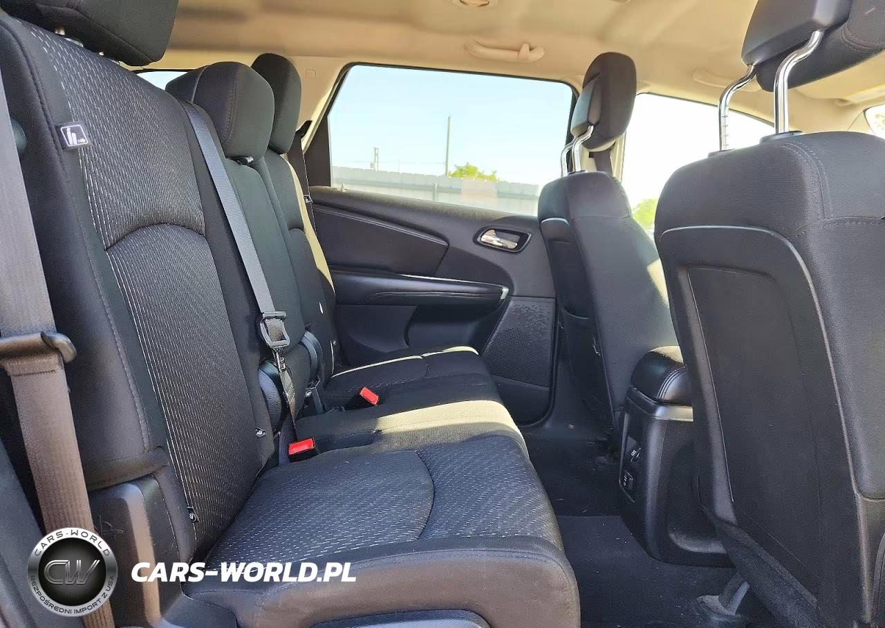 2011 Dodge Journey Crew VIN:3D4PG3FG8BT516650 - 11